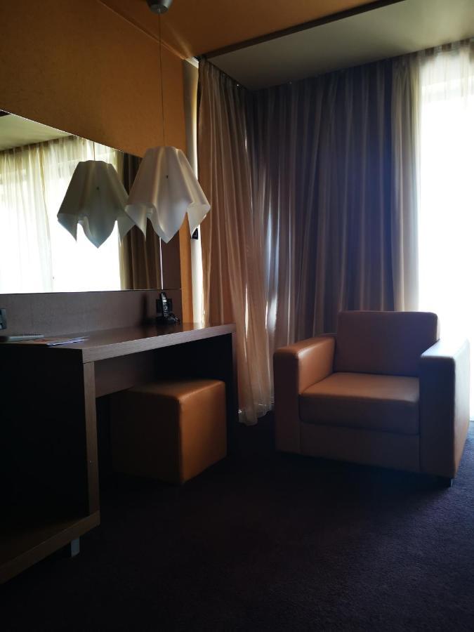 Park Hotel Romantica Svilengrad Exterior photo